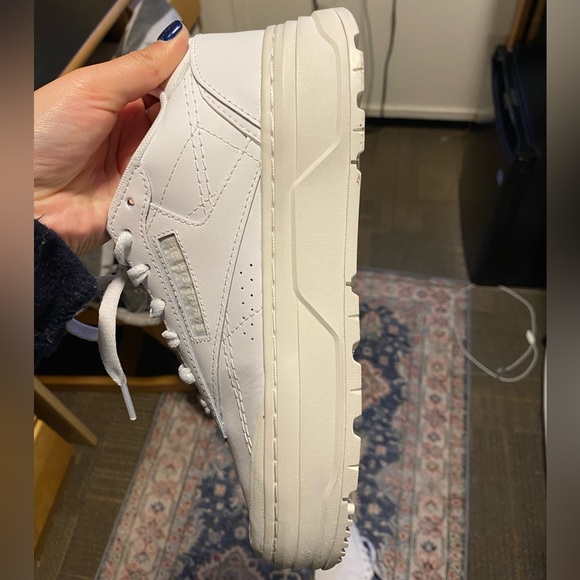 US 7.5 Reebok Women’s Club C Double GEO Platform Sneakers in White - Picture 5 of 6